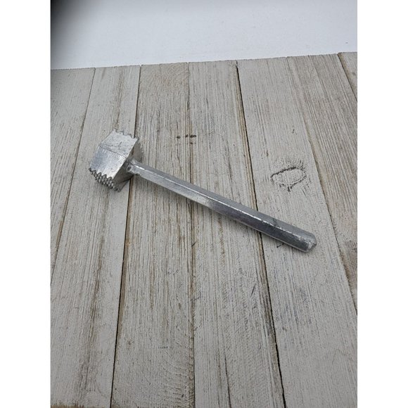 Aluminum Meat Tenderizer #5 Double Head Vintage 8" Taiwan - Picture 1 of 6